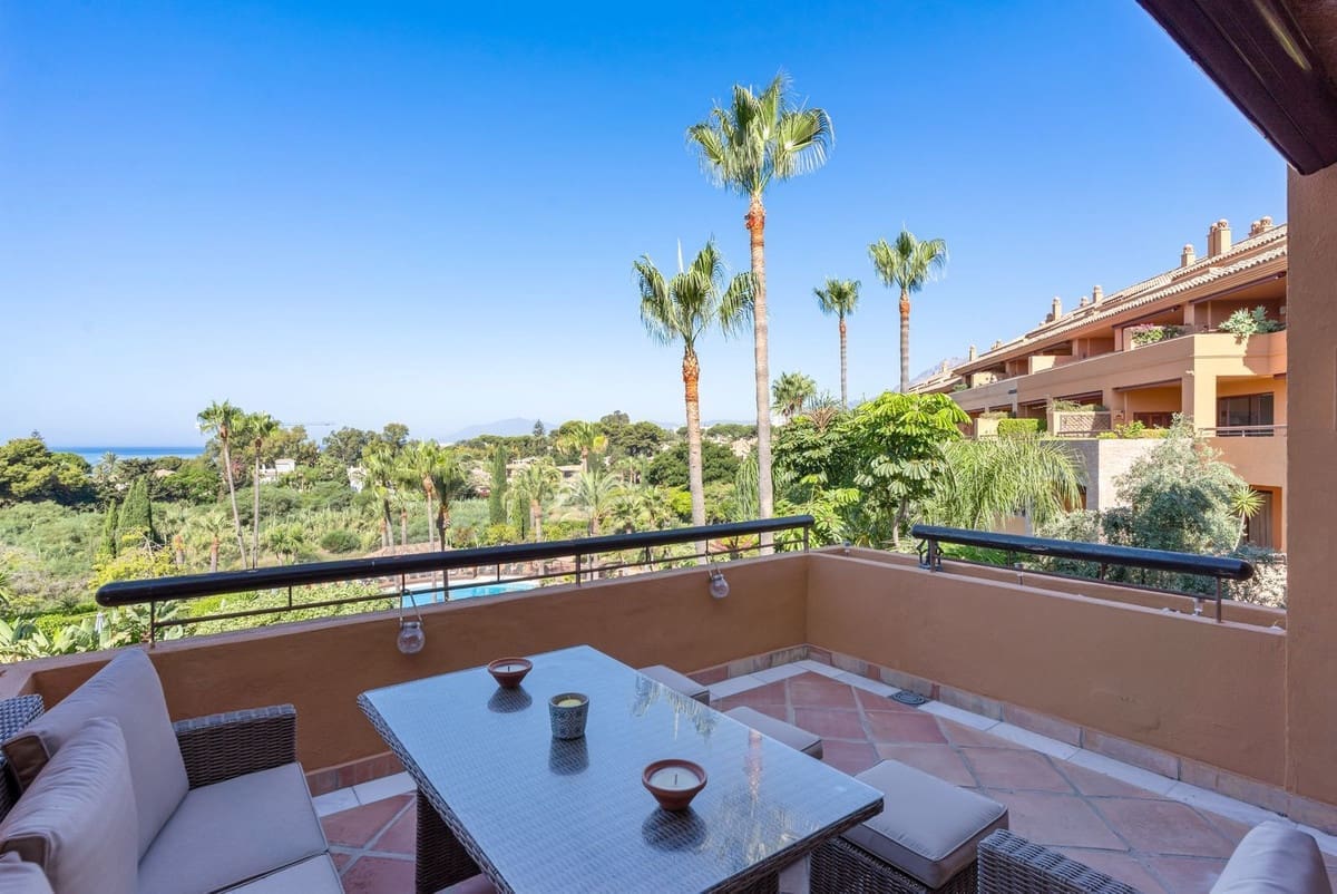 3 chambre Appartement à vendre à Bahia de Marbella avec piscine garage - 1 200 000 € (Ref: 10093785)