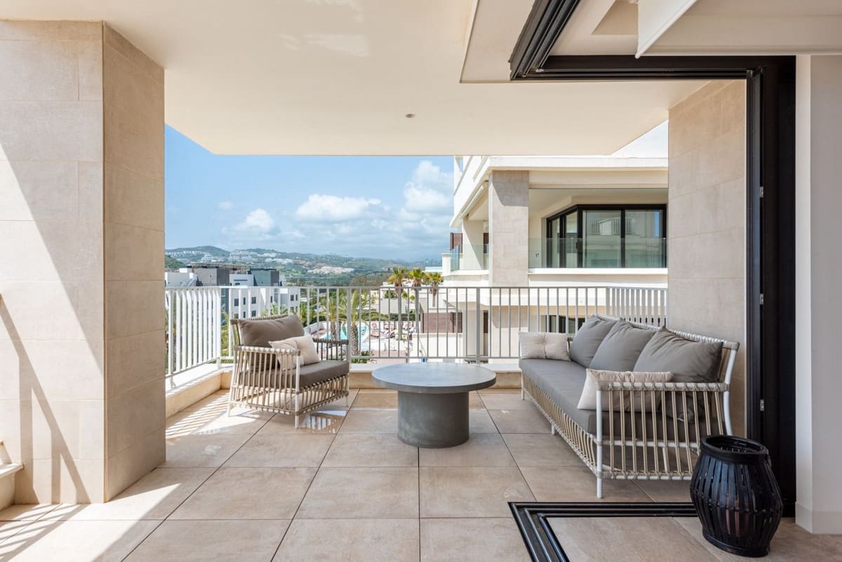 4 soveværelse Lejlighed til salg i La Cala de Mijas med swimmingpool garage - € 895.000 (Ref: 10093854)