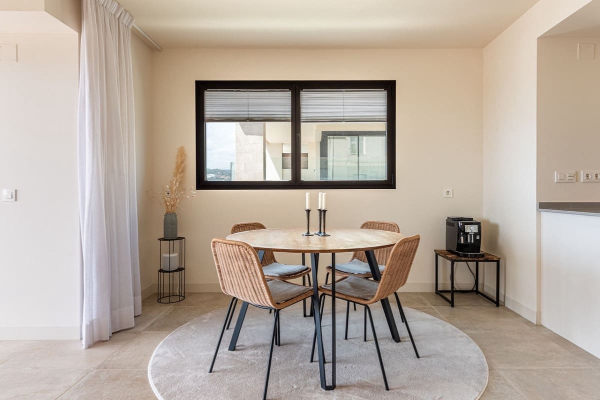 4 soveværelse Lejlighed til salg i La Cala de Mijas med swimmingpool garage - € 895.000 (Ref: 10093854)