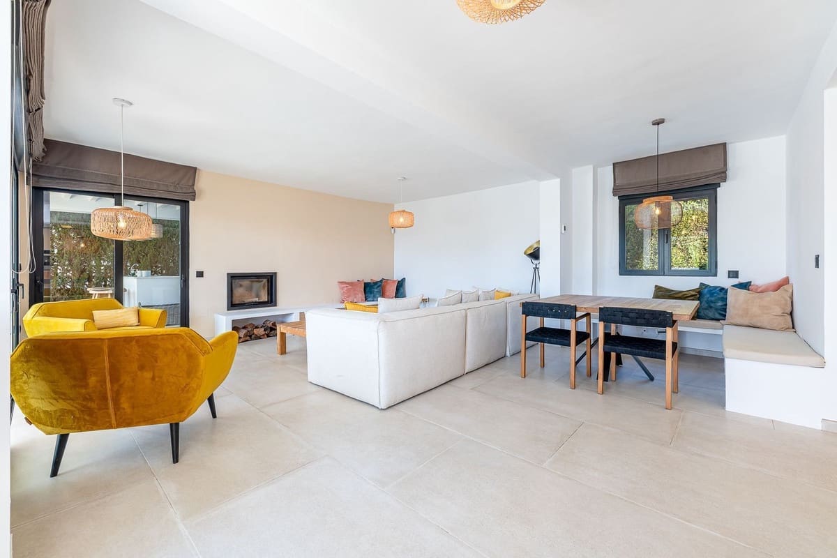 4 Zimmer Villa zu verkaufen in Calahonda mit Pool Garage - 1.975.000 € (Ref: 10095752)