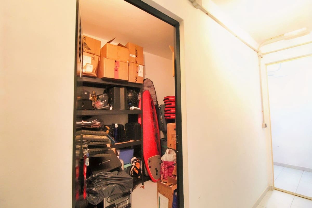 2 soverom Leilighet til salgs i Torrequebrada med svømmebasseng garasje - € 399 000 (Ref: 10099048)