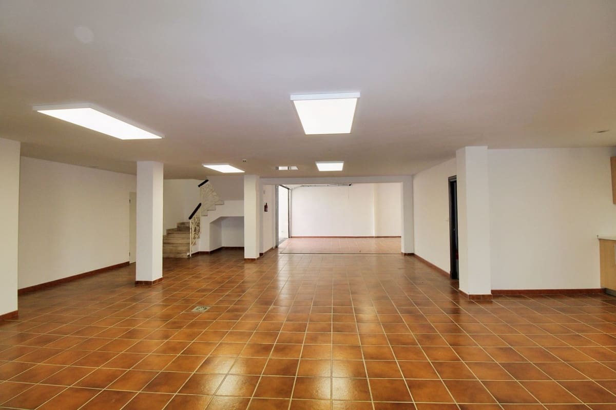 4 sovrum Villa till salu i Guadalmina med pool garage - 1 950 000 € (Ref: 10104353)