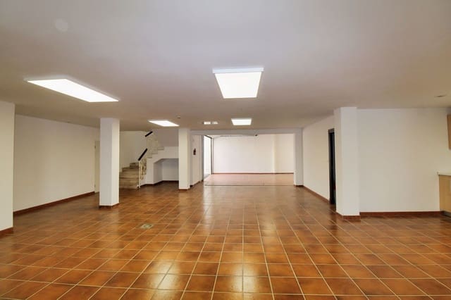 4 sovrum Villa till salu i Guadalmina Alta, Marbella med pool garage - 1 950 000 € (Ref: 10104353)