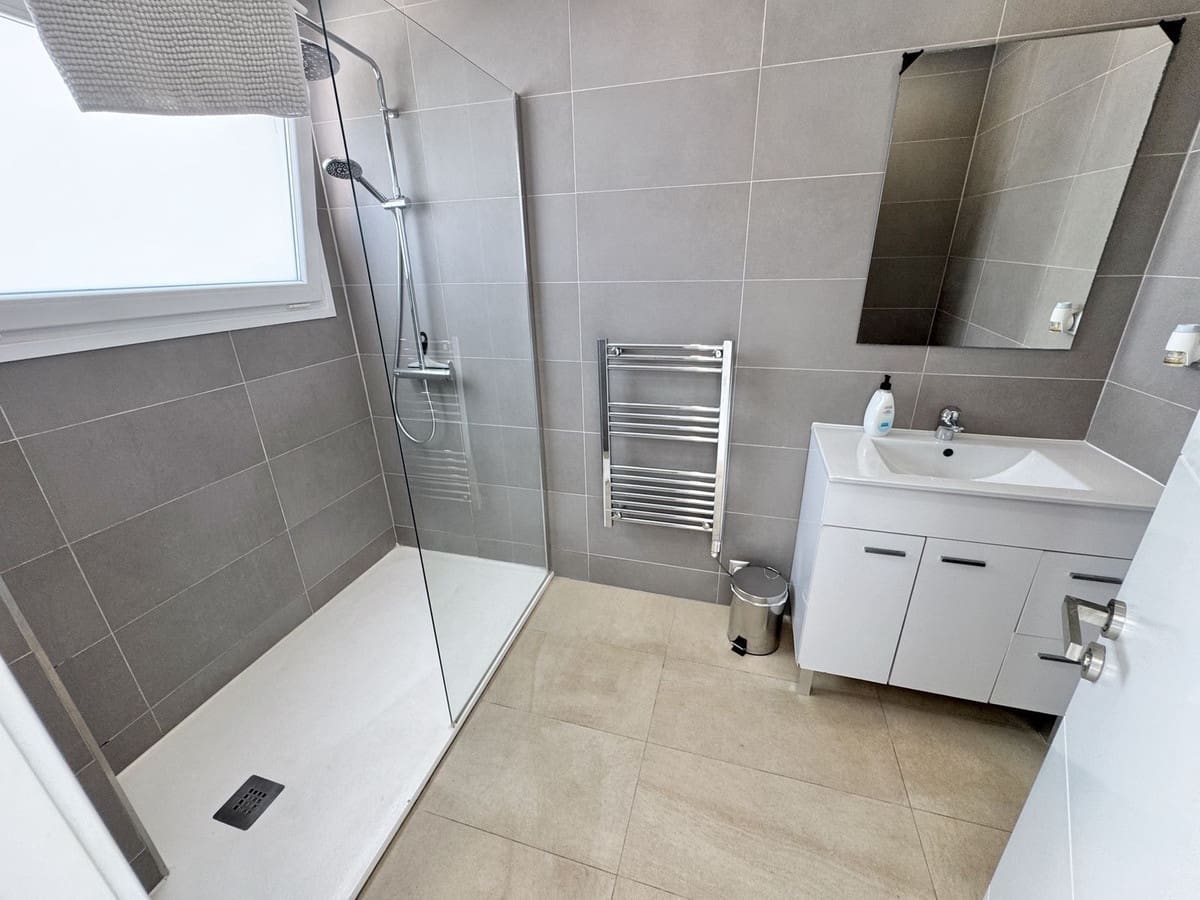 5 sovrum Villa till salu i La Cala de Mijas med pool garage - 1 595 000 € (Ref: 10110255)