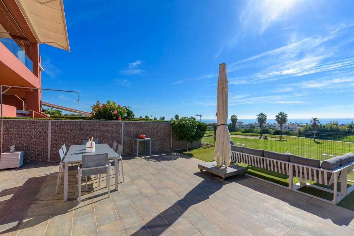 Apartamento de 2 habitaciones en Bahia de Casares en venta con piscina garaje - 480.000 € (Ref: 10117415)