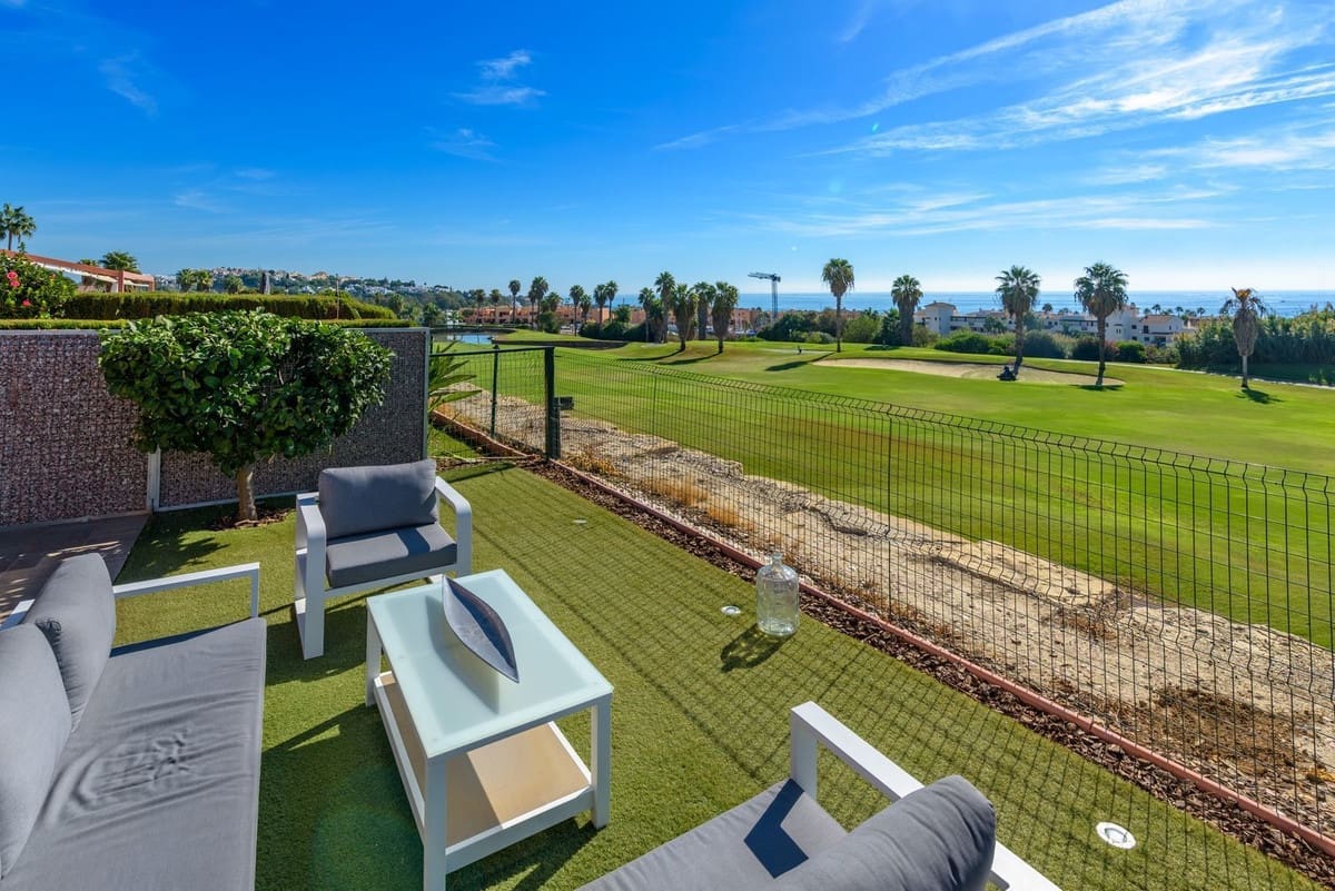 Apartamento de 2 habitaciones en Bahia de Casares en venta con piscina garaje - 480.000 € (Ref: 10117415)