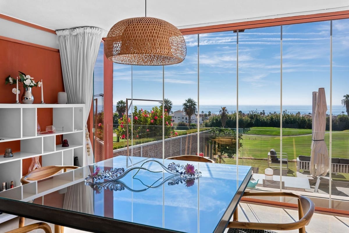 Apartamento de 2 habitaciones en Bahia de Casares en venta con piscina garaje - 480.000 € (Ref: 10117415)