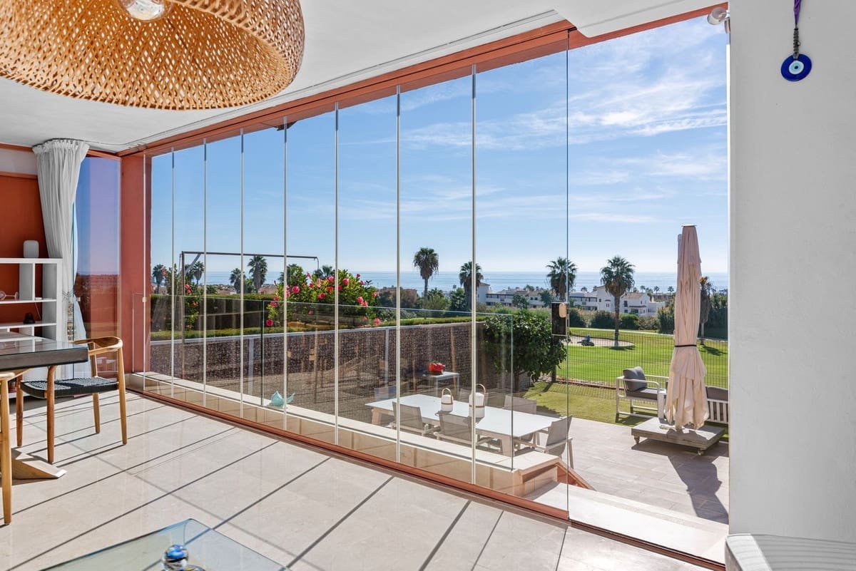 Apartamento de 2 habitaciones en Bahia de Casares en venta con piscina garaje - 480.000 € (Ref: 10117415)