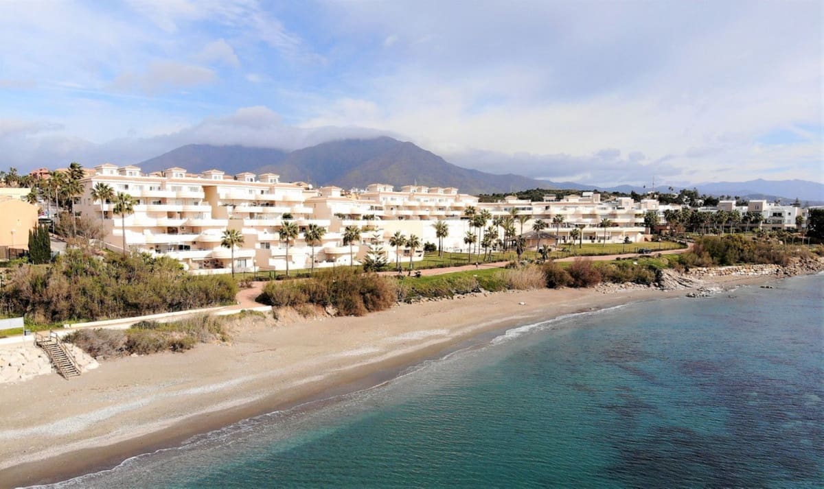 3 slaapkamer Appartement te koop in Estepona met zwembad garage - € 895.000 (Ref: 10120264)