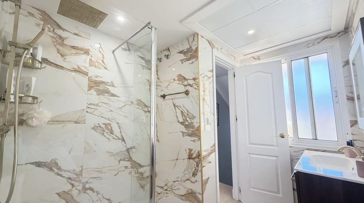 3 slaapkamer Appartement te koop in Estepona met zwembad garage - € 895.000 (Ref: 10120264)