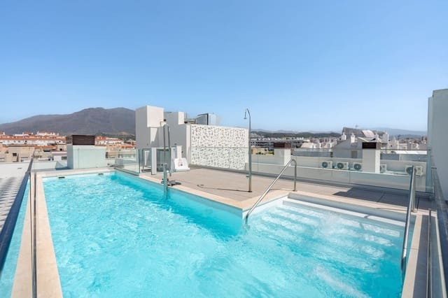3 chambre Appartement à vendre à Estepona avec piscine garage - 485 000 € (Ref: 10120399)