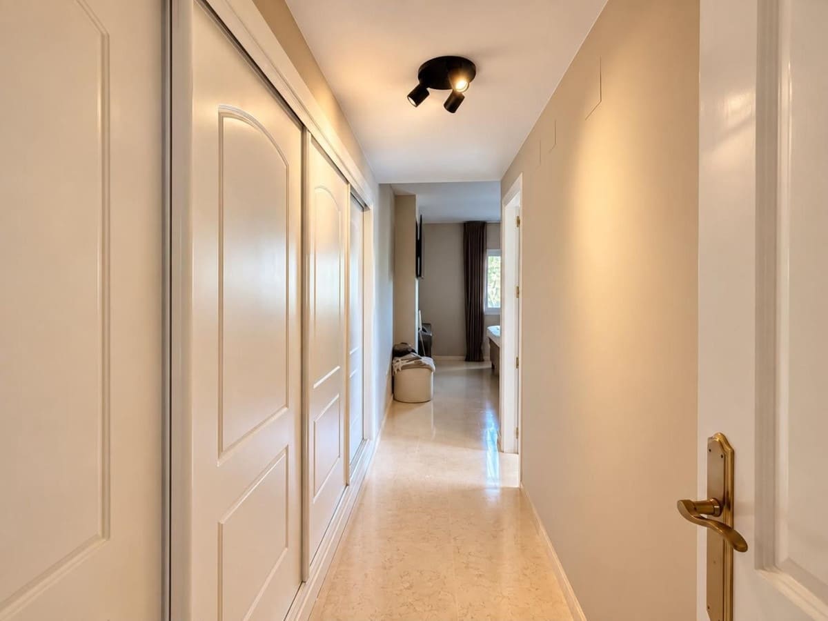 3 slaapkamer Appartement te koop in Elviria met zwembad garage - € 420.000 (Ref: 10138880)