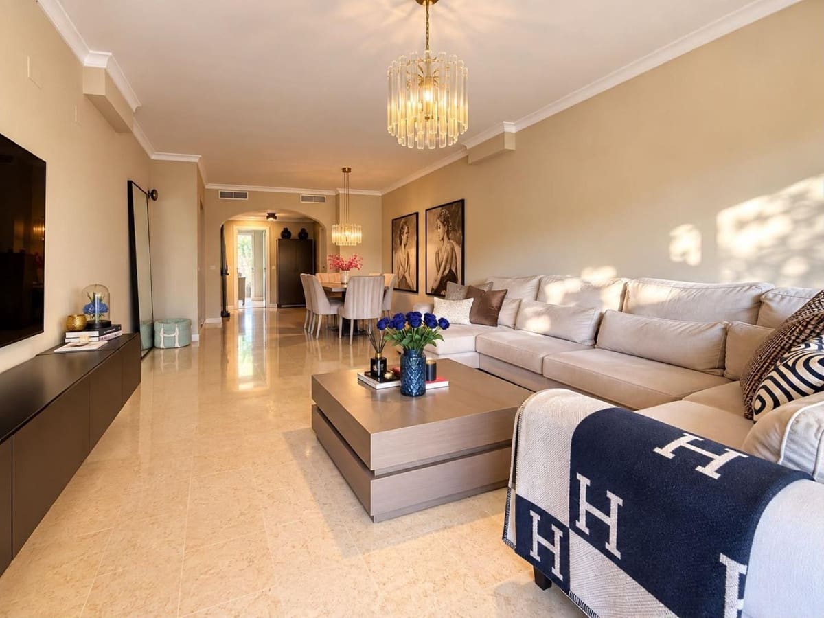 3 slaapkamer Appartement te koop in Elviria met zwembad garage - € 420.000 (Ref: 10138880)