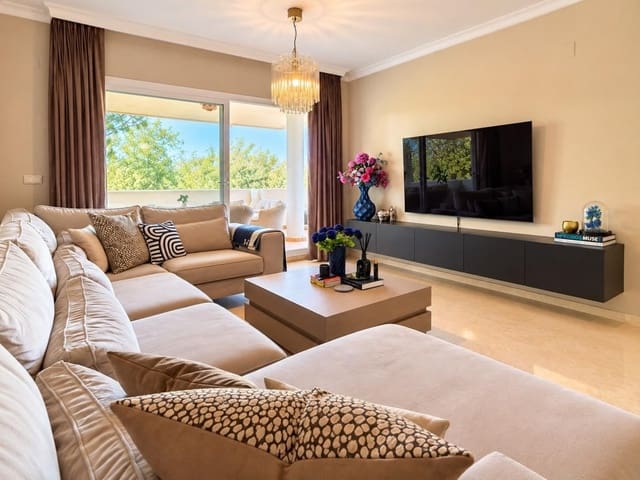 3 slaapkamer Appartement te koop in Elviria, Marbella met zwembad garage - € 420.000 (Ref: 10138880)