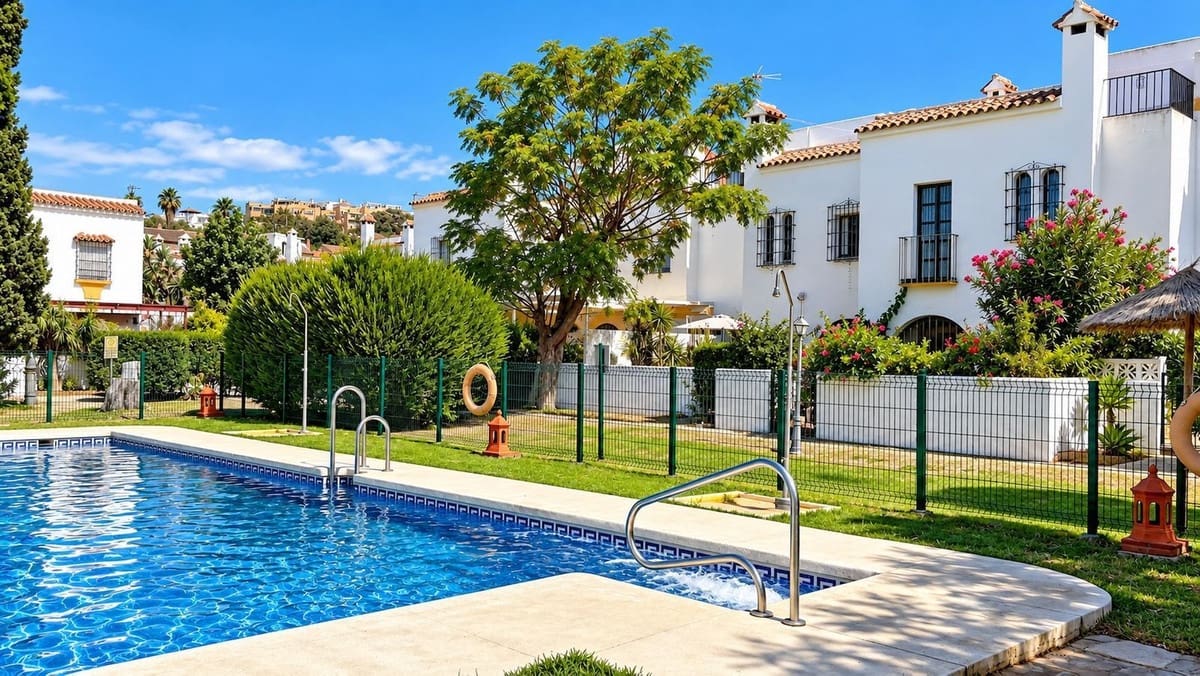 3 sypialnia Dom na sprzedaż w Bahia de Casares z basenem garażem - 450 000 € (Ref: 10142506)