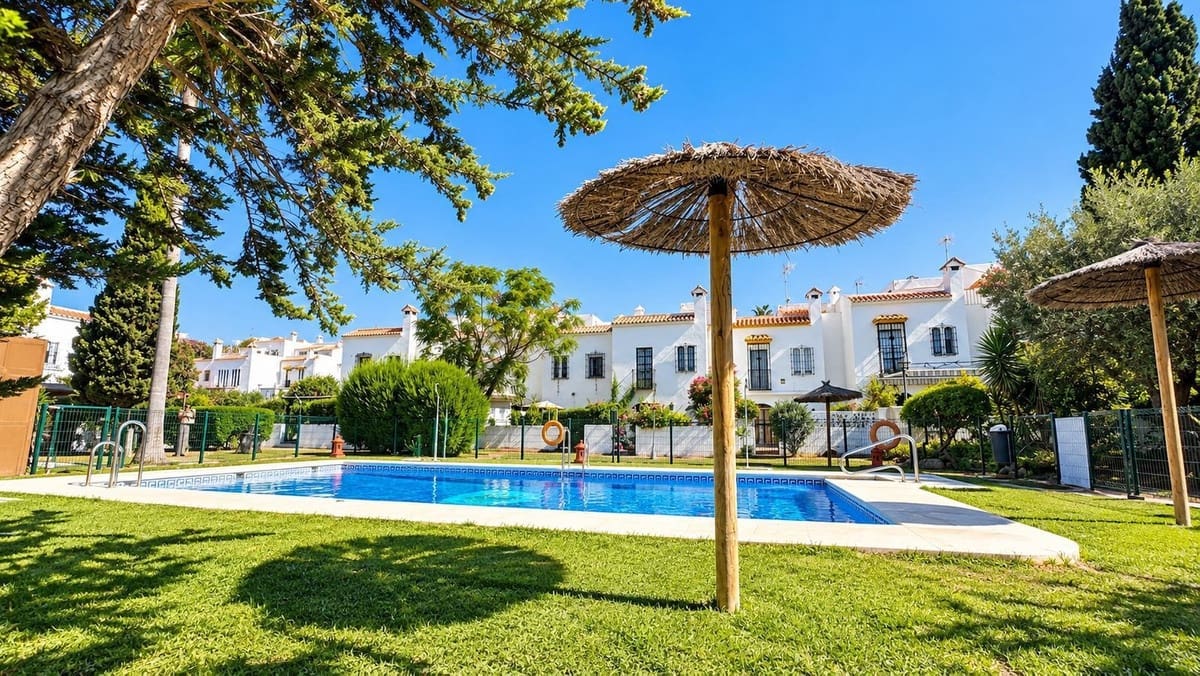 3 sypialnia Dom na sprzedaż w Bahia de Casares z basenem garażem - 450 000 € (Ref: 10142506)