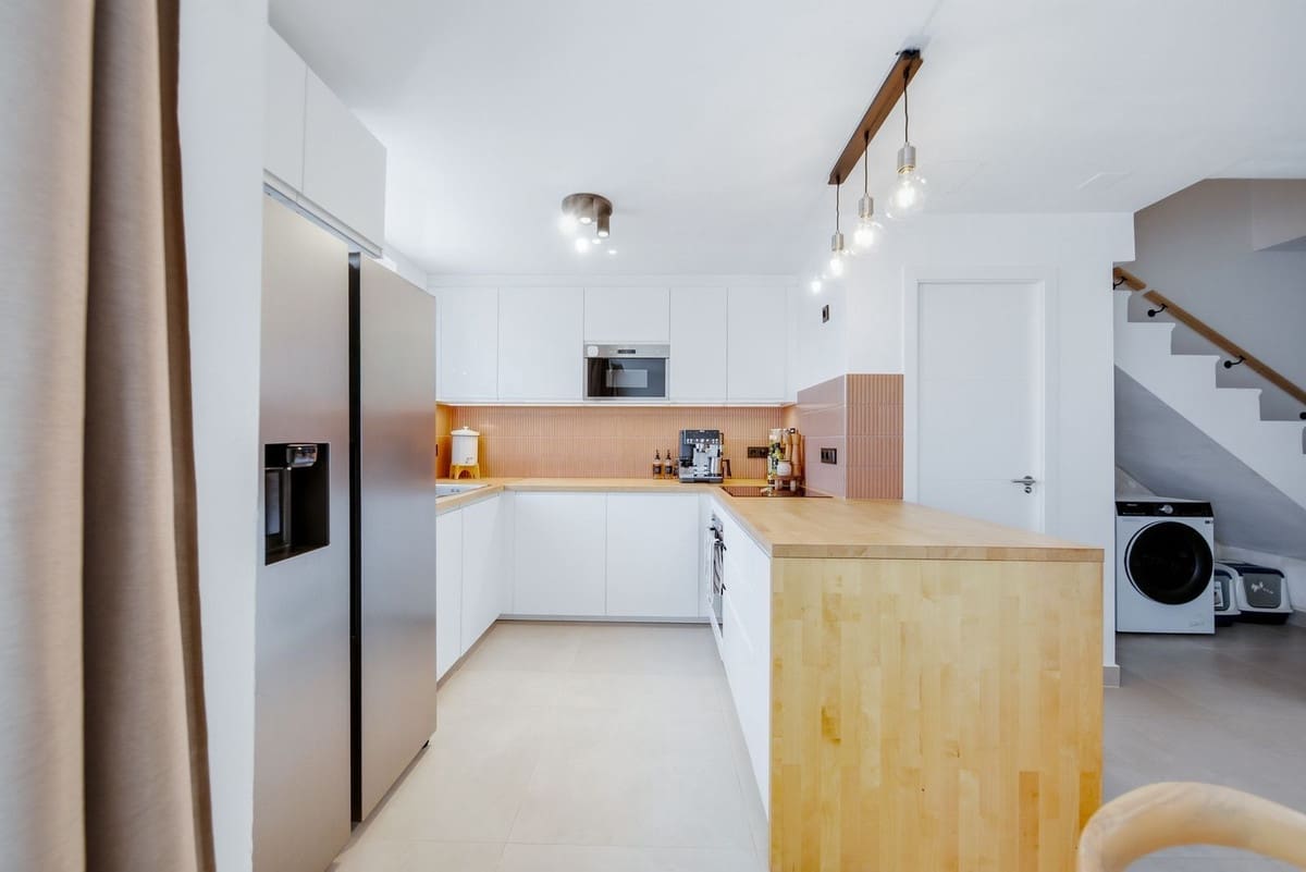 2 soverom Hus til salgs i Mijas Costa med svømmebasseng garasje - € 367 000 (Ref: 10153849)