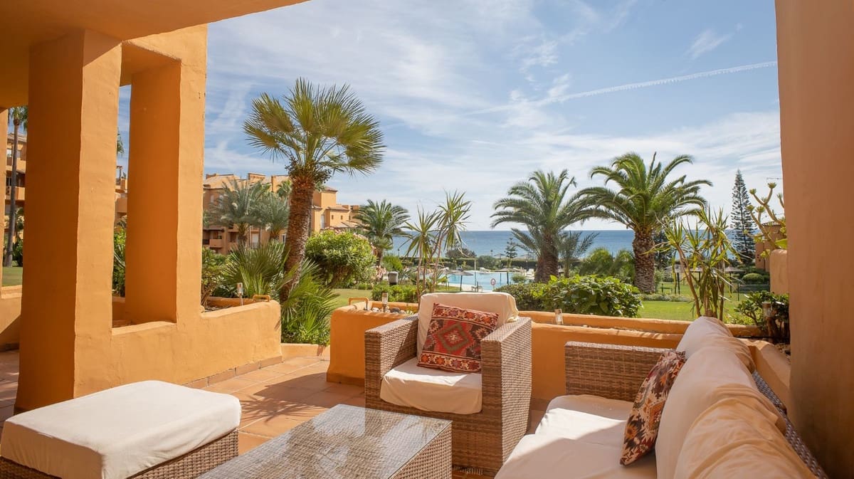 3 chambre Appartement à vendre à La Duquesa / Puerto de la Duquesa avec piscine garage - 750 000 € (Ref: 10154280)