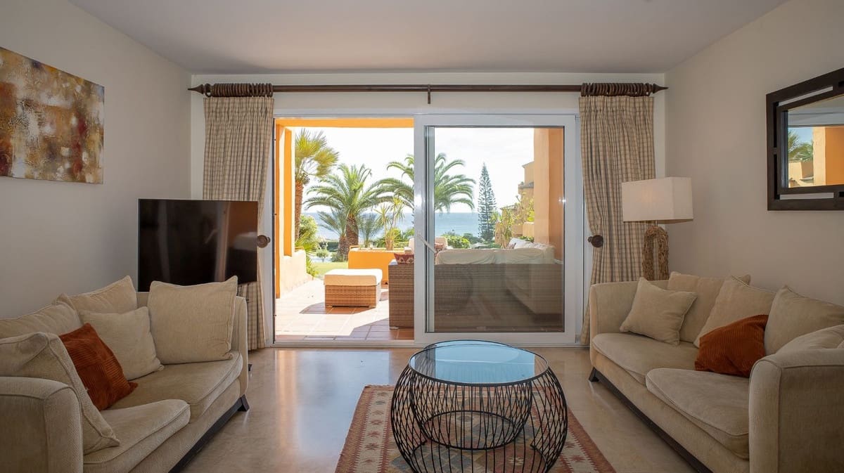 3 chambre Appartement à vendre à La Duquesa / Puerto de la Duquesa avec piscine garage - 750 000 € (Ref: 10154280)