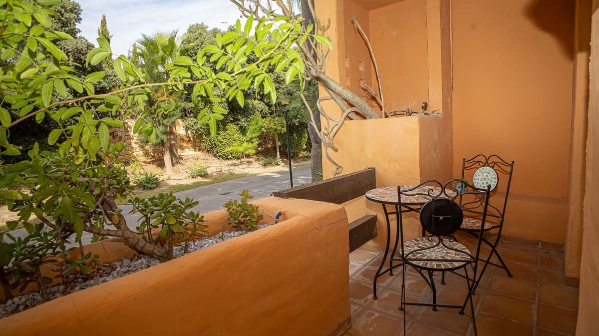 3 chambre Appartement à vendre à La Duquesa / Puerto de la Duquesa avec piscine garage - 750 000 € (Ref: 10154280)