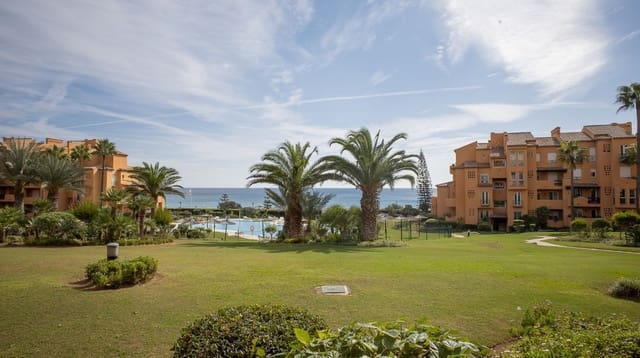 3 chambre Appartement à vendre à La Duquesa / Puerto de la Duquesa, Manilva avec piscine garage - 750 000 € (Ref: 10154280)