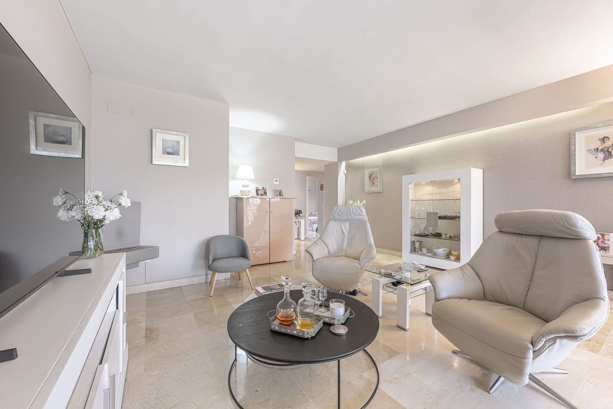 2 sypialnia Apartament na sprzedaż w Riviera del Sol z basenem garażem - 475 000 € (Ref: 10154281)
