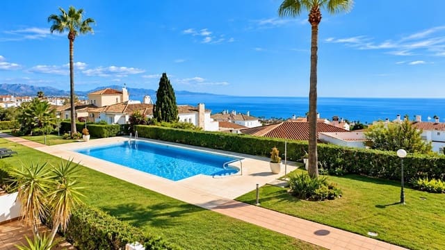 2 sypialnia Apartament na sprzedaż w La Duquesa / Puerto de la Duquesa, Manilva z basenem garażem - 320 000 € (Ref: 10154282)