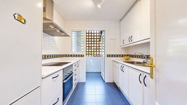 2 chambre Appartement à vendre à La Mairena, Ojen avec piscine garage - 319 000 € (Ref: 10163285)