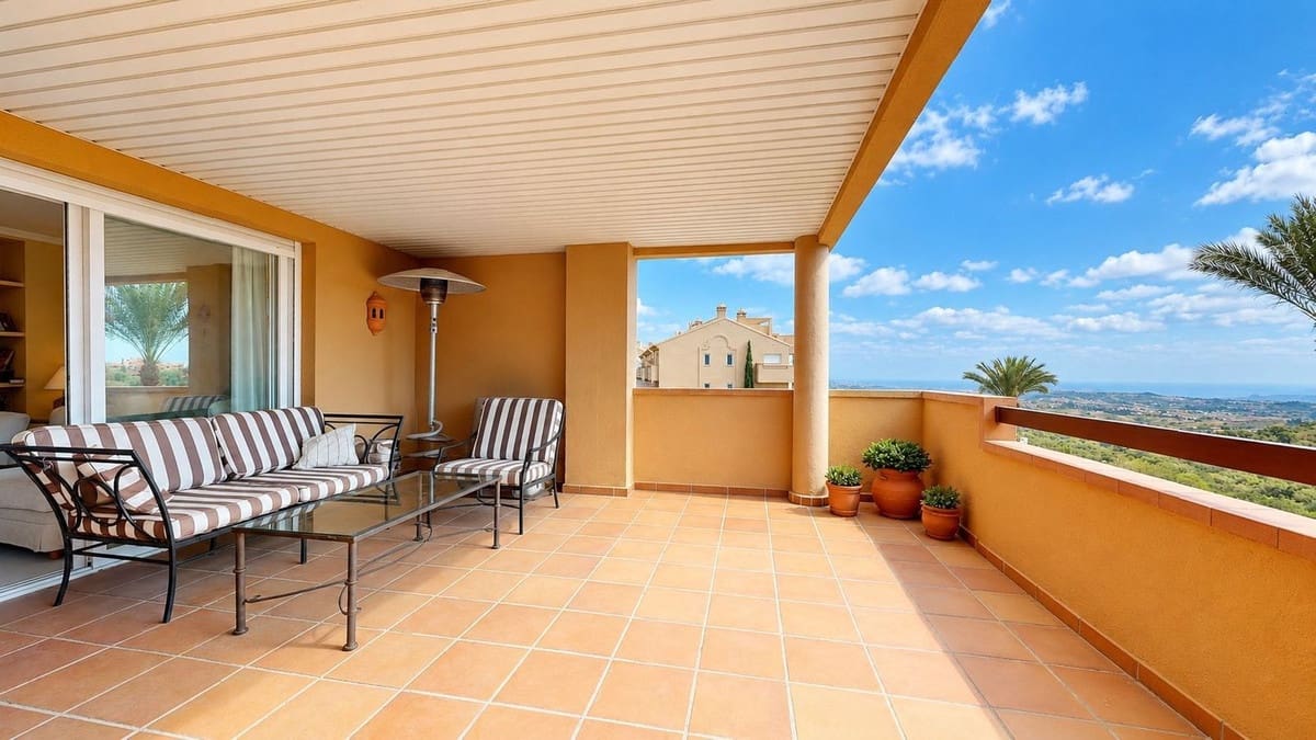 2 bedroom Apartment for sale in La Mairena with pool garage - € 319,000 (Ref: 10163285)