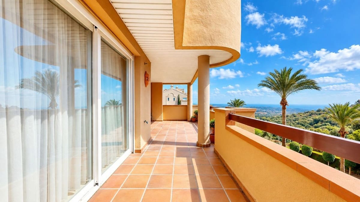 2 bedroom Apartment for sale in La Mairena with pool garage - € 319,000 (Ref: 10163285)