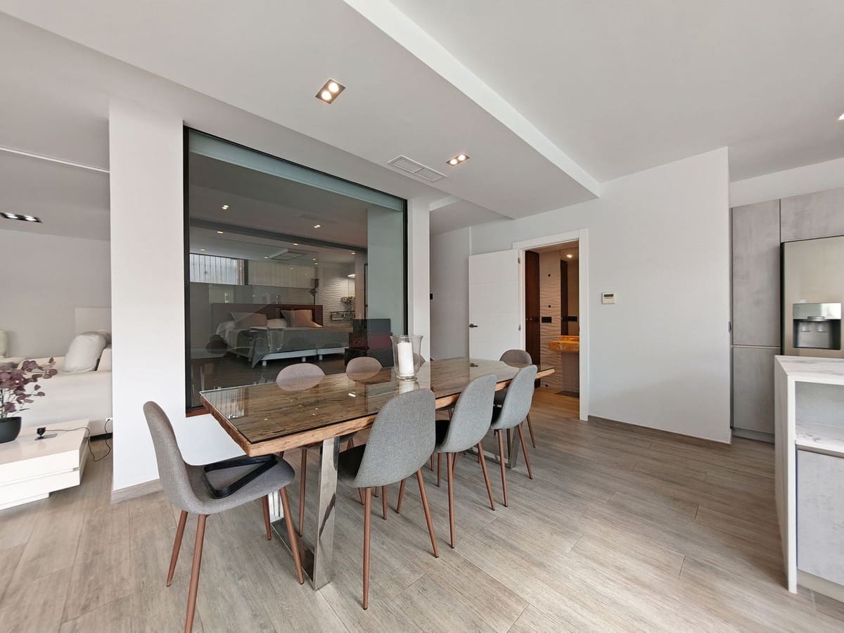 4 soveværelse Villa til salg i Riviera del Sol med swimmingpool garage - € 1.345.000 (Ref: 10165390)