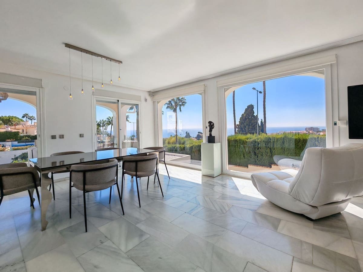 4 soveværelse Villa til salg i Riviera del Sol med swimmingpool garage - € 1.345.000 (Ref: 10165390)