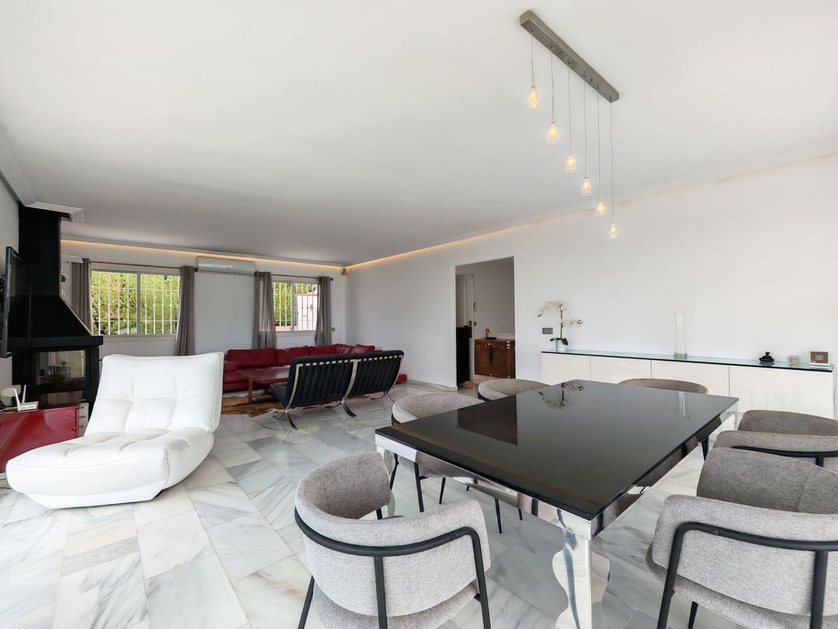 4 soveværelse Villa til salg i Riviera del Sol med swimmingpool garage - € 1.345.000 (Ref: 10165390)