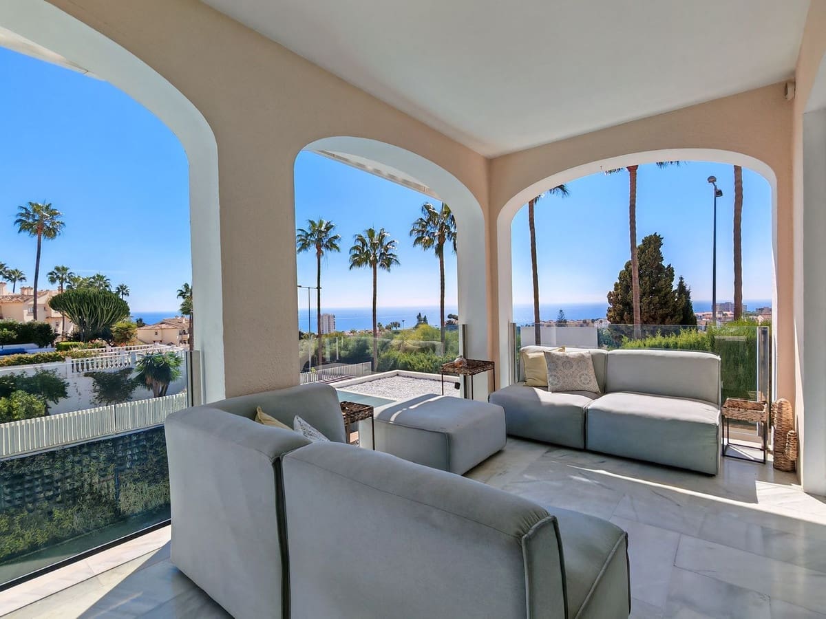 4 soveværelse Villa til salg i Riviera del Sol med swimmingpool garage - € 1.345.000 (Ref: 10165390)