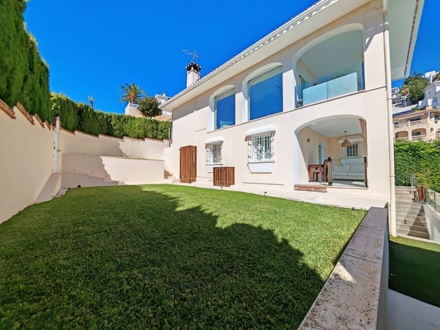 4 soveværelse Villa til salg i Riviera del Sol, Mijas med swimmingpool garage - € 1.345.000 (Ref: 10165390)