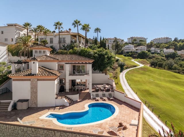 4 makuuhuone Huvila myytävänä paikassa La Cala Golf, Mijas mukana uima-altaan 
autotalli - 1 190 000 € (Ref: 10175533)