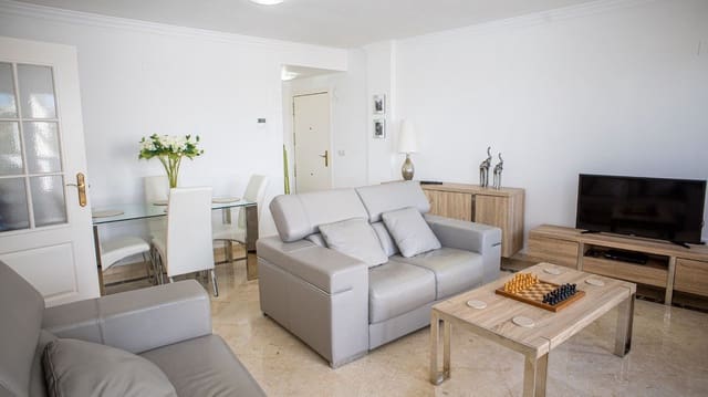 Apartamento de 2 habitaciones en La Duquesa / Puerto de la Duquesa, Manilva en venta con piscina garaje - 295.000 € (Ref: 10179237)