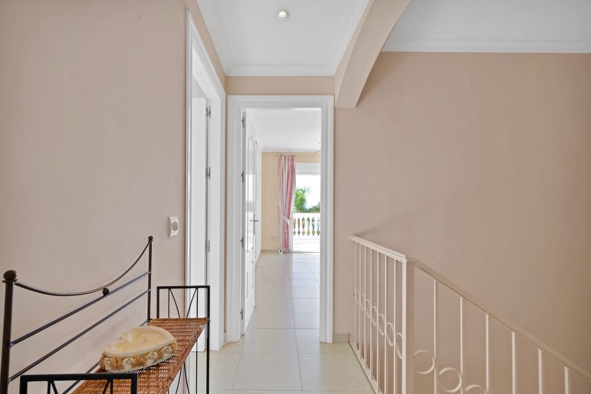 Chalet de 4 habitaciones en Benalmádena en venta con piscina garaje - 1.275.000 € (Ref: 10179442)