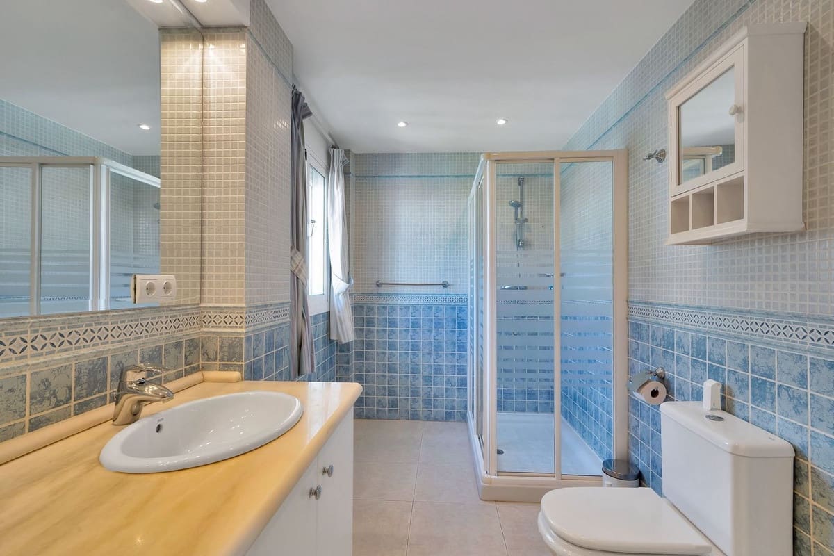 Chalet de 4 habitaciones en Benalmádena en venta con piscina garaje - 1.275.000 € (Ref: 10179442)