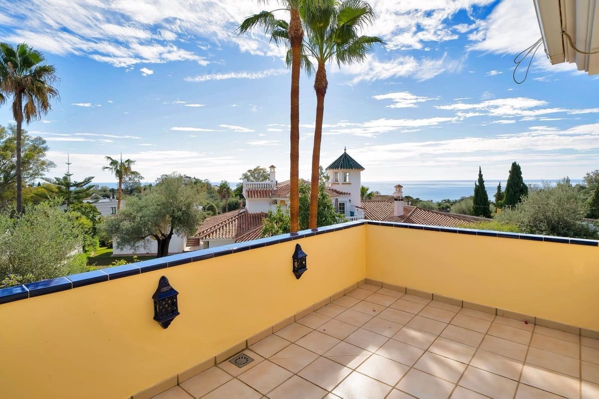 Chalet de 4 habitaciones en Benalmádena en venta con piscina garaje - 1.275.000 € (Ref: 10179442)