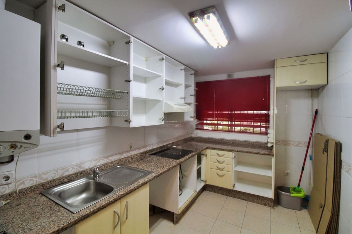 2 slaapkamer Appartement te koop in Guadalmina met zwembad garage - € 370.000 (Ref: 10181741)