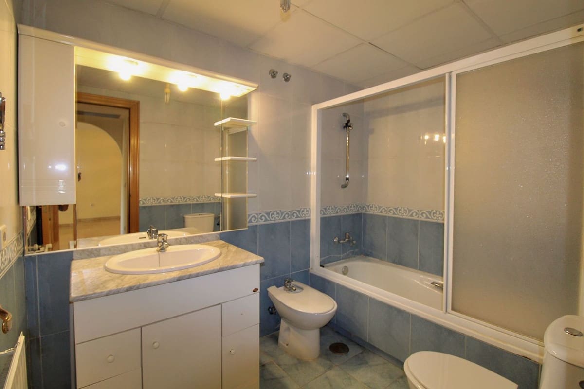 2 slaapkamer Appartement te koop in Guadalmina met zwembad garage - € 370.000 (Ref: 10181741)