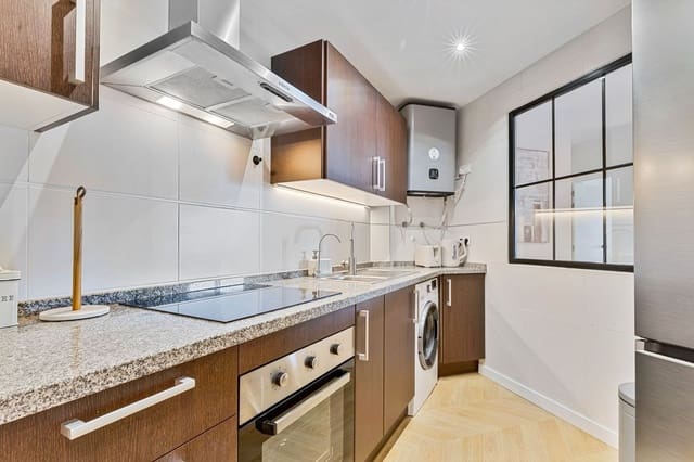 1 soverom Leilighet til salgs i Fuengirola med svømmebasseng - € 295 000 (Ref: 10181743)