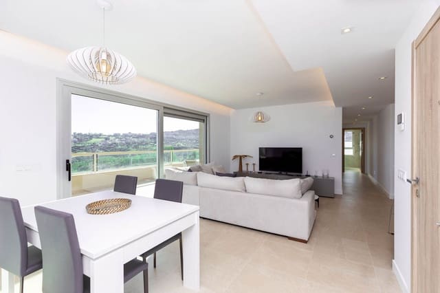 3 sypialnia Penthouse na sprzedaż w La Cala Golf, Mijas z basenem garażem - 570 000 € (Ref: 6657064)