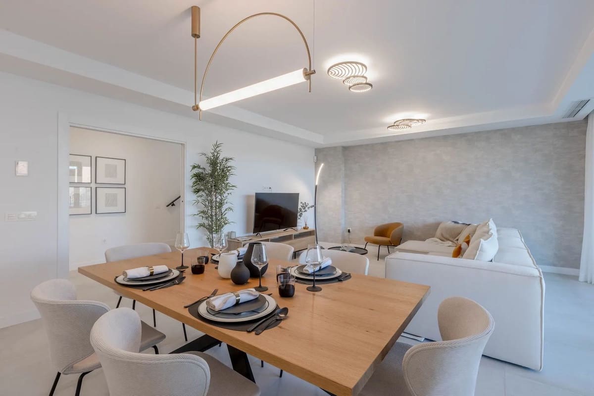 4 bedroom Townhouse for sale in Mijas - € 766,000 (Ref: 7070111)