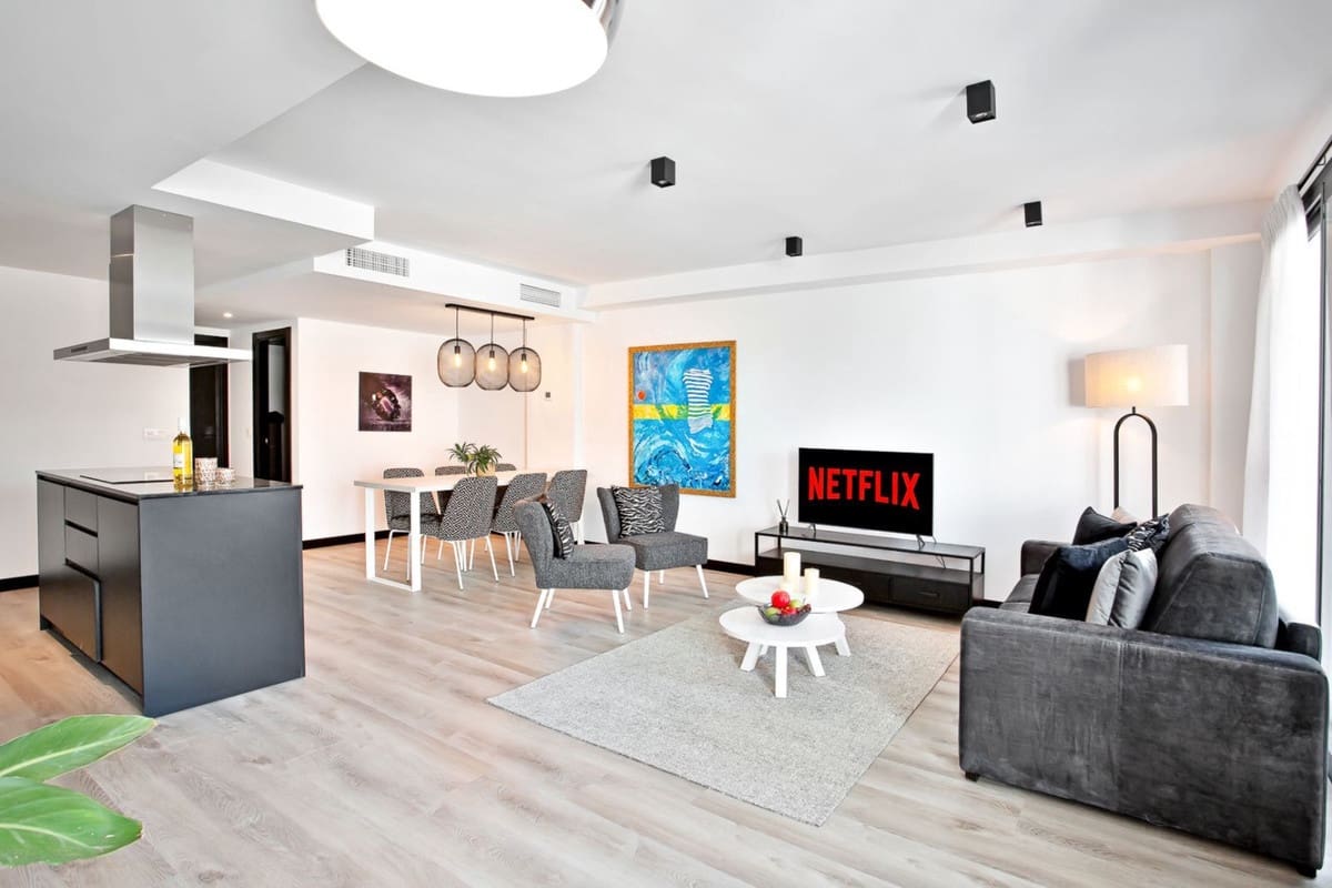 2 bedroom Apartment for sale in Mijas Costa with pool garage - € 339,000 (Ref: 7510805)