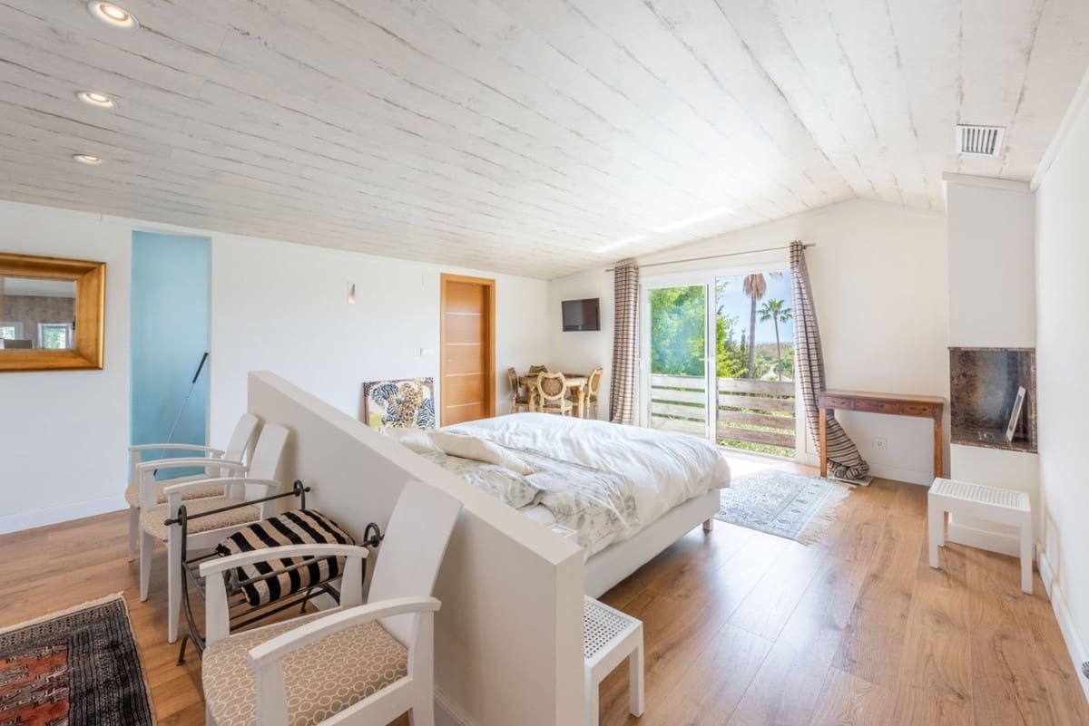 5 soveværelse Villa til salg i Nueva Andalucia med swimmingpool - € 2.490.000 (Ref: 7510852)