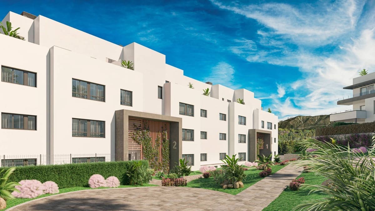 2 bedroom Apartment for sale in Mijas Costa with pool garage - € 473,500 (Ref: 7557154)