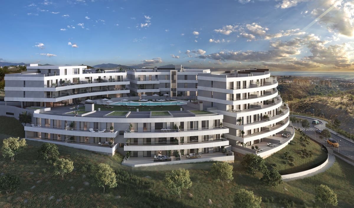 2 quarto Apartamento para venda em Estepona com piscina garagem - 420 000 € (Ref: 7562997)