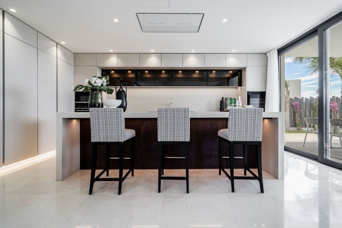 5 Zimmer Villa zu verkaufen in Golden Mile mit Pool Garage - 3.950.000 € (Ref: 7651879)